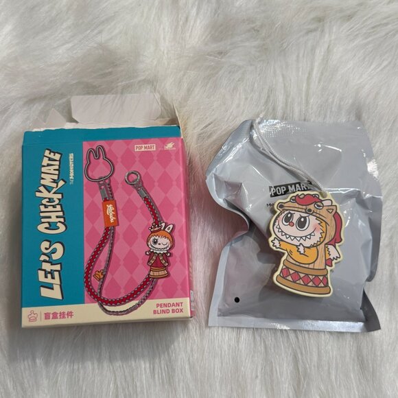 Labubu The‎ Monsters Let's Checkmate Pendant Blind Box - Knight - Picture 2 of 4